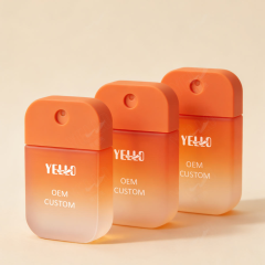 Custom Color Square Empty Petg Plastic 30Ml 50Ml Credit Card Fine Mist Spray Bottle for Perfume With Logo