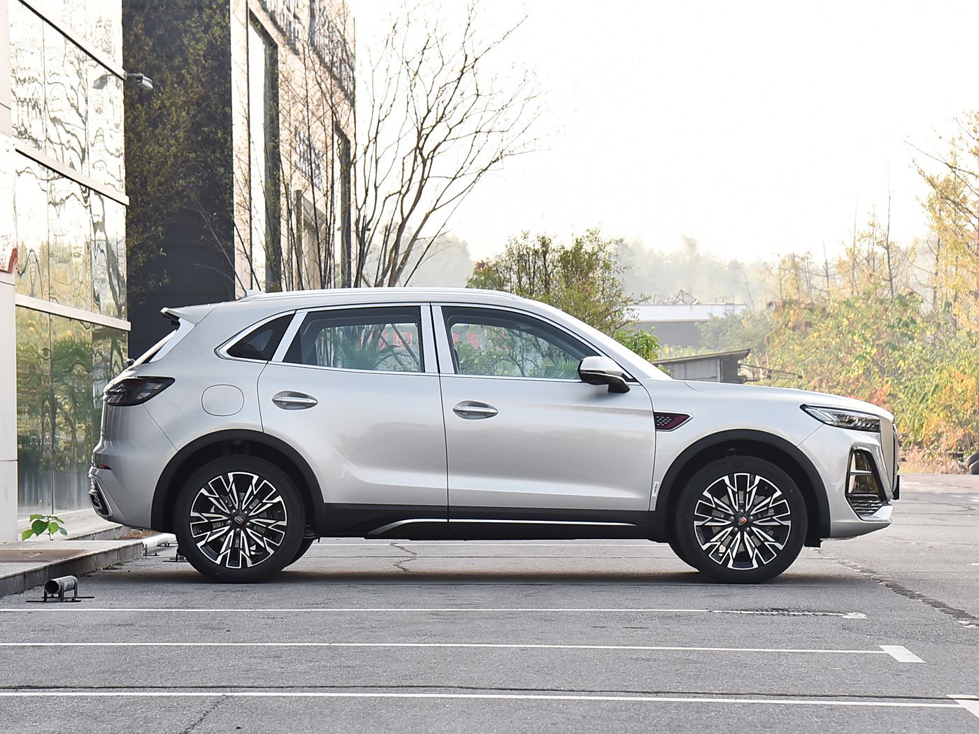 HONG QI HS5