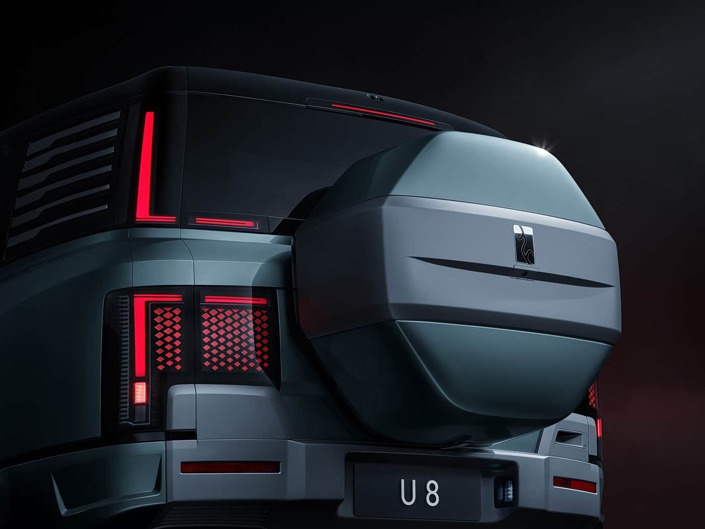 U8
