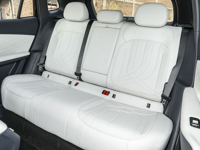 GEELY GALAXY STARSHIP 7