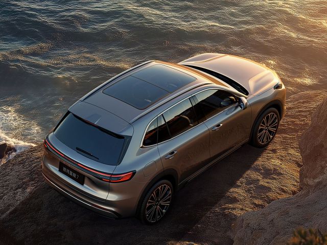 GEELY GALAXY STARSHIP 7