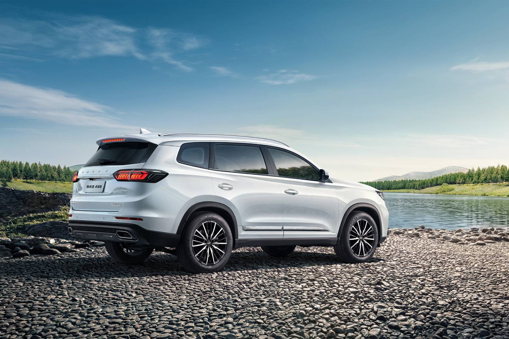 CHERY TIGGO 8