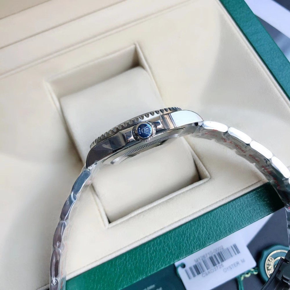 Rolex Greenwich II series m126719blro-0003 watch (Coke ring)