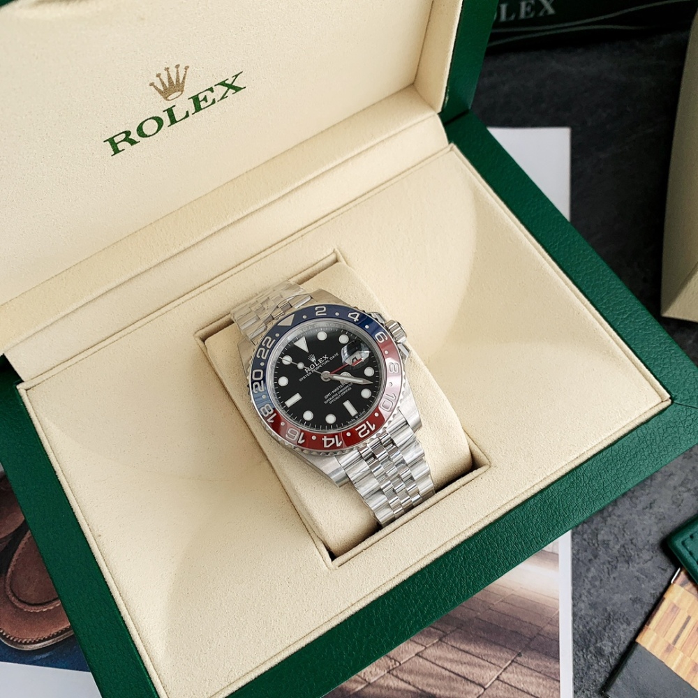 Rolex Greenwich II series m126710blro-0001 watch (Coke ring)