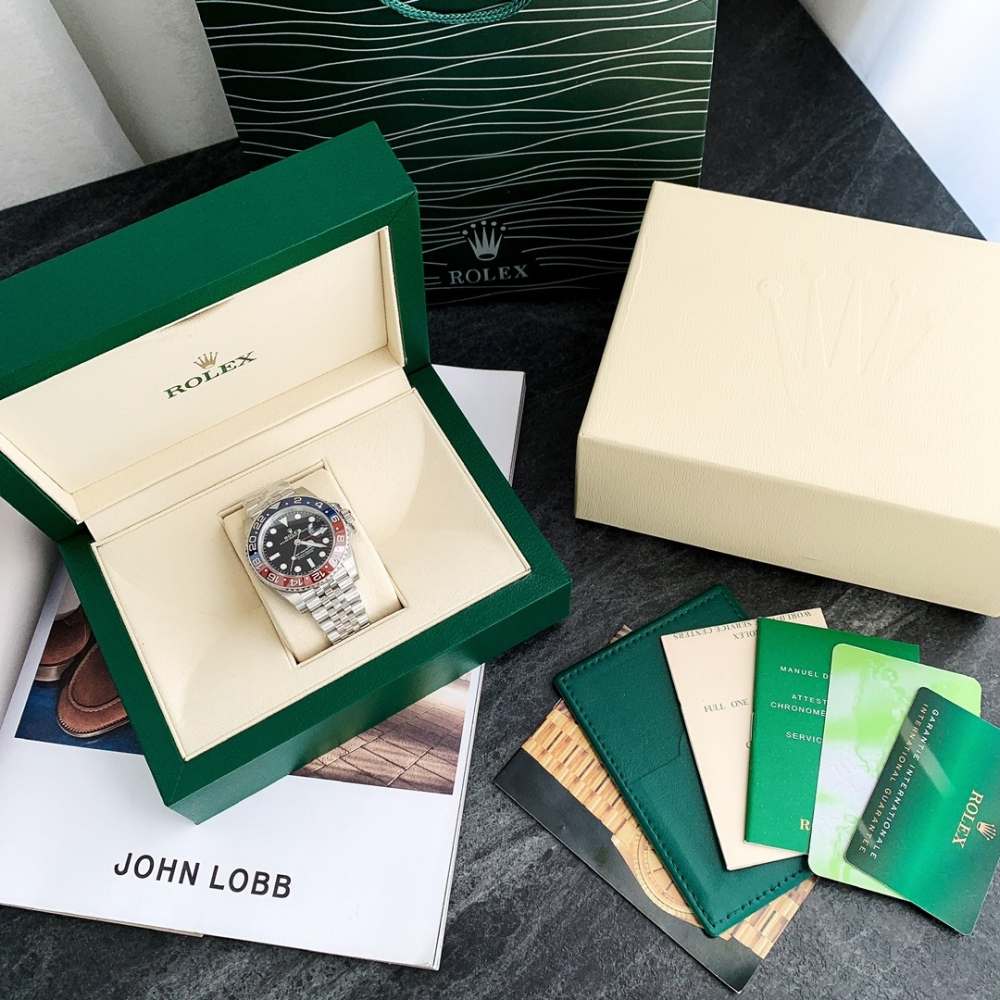 Rolex Greenwich II series m126710blro-0001 watch (Coke ring)