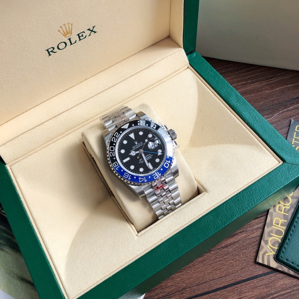 Rolex Greenwich II series m126710blnr-0002 watch (blue and black circle)