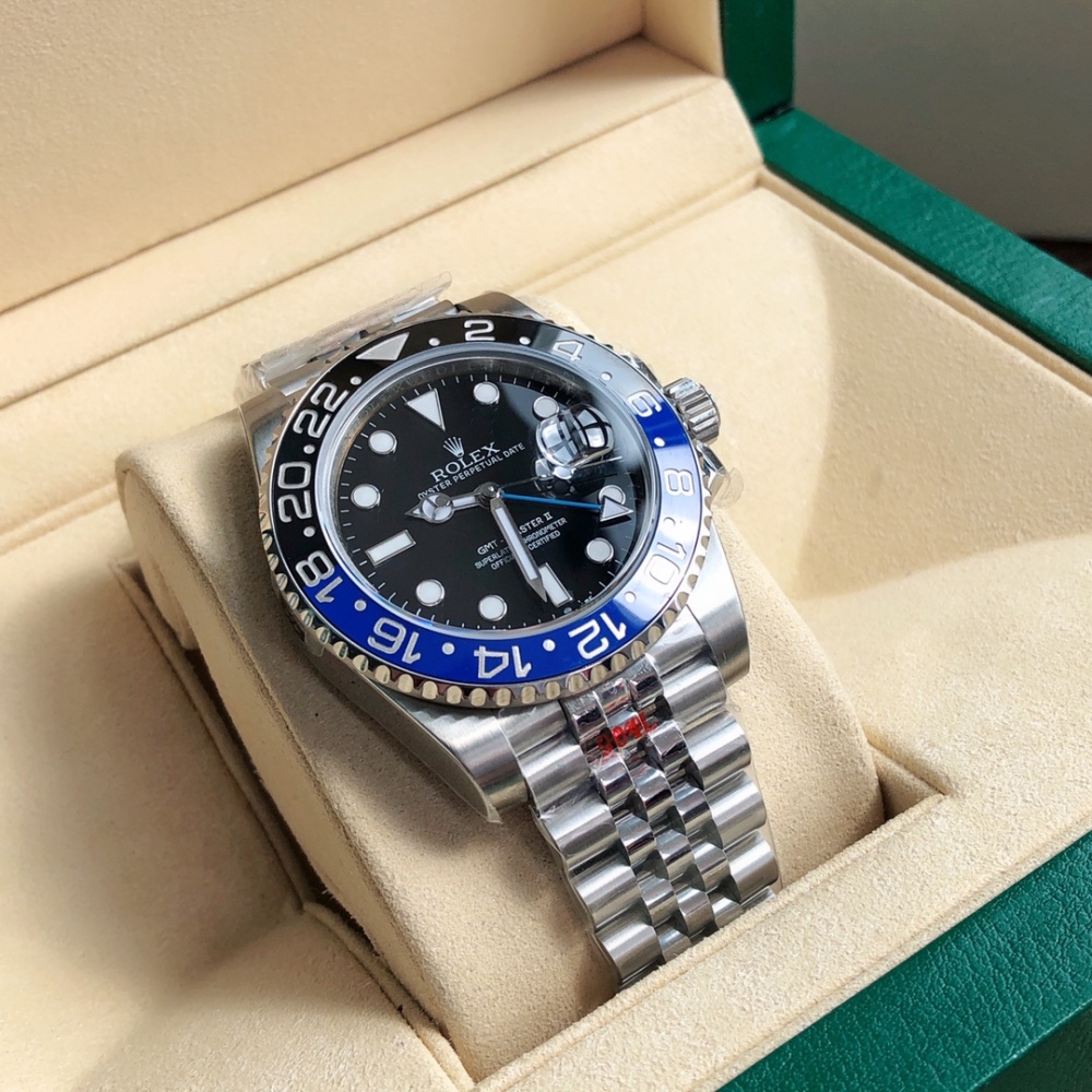 Rolex Greenwich II series m126710blnr-0002 watch (blue and black circle)