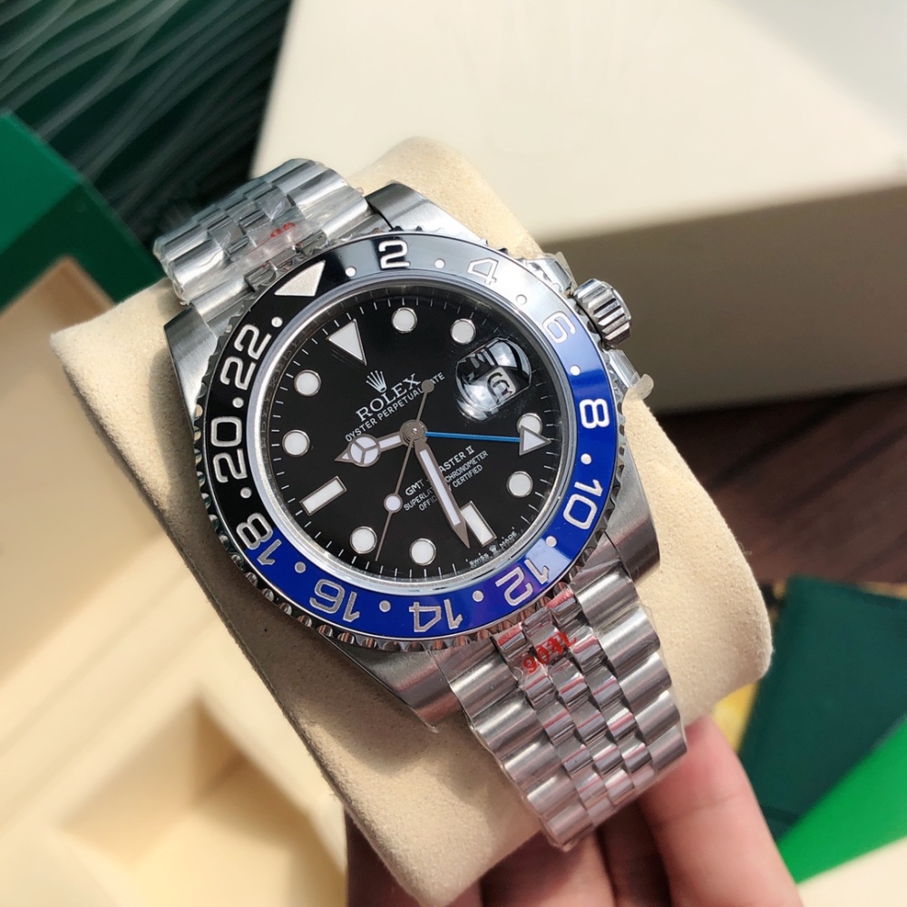 Rolex Greenwich II series m126710blnr-0002 watch (blue and black circle)