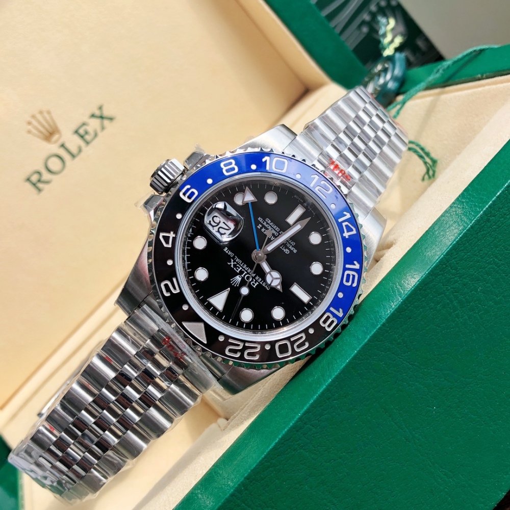 Rolex Greenwich II series m126710blnr-0002 watch (blue and black circle)