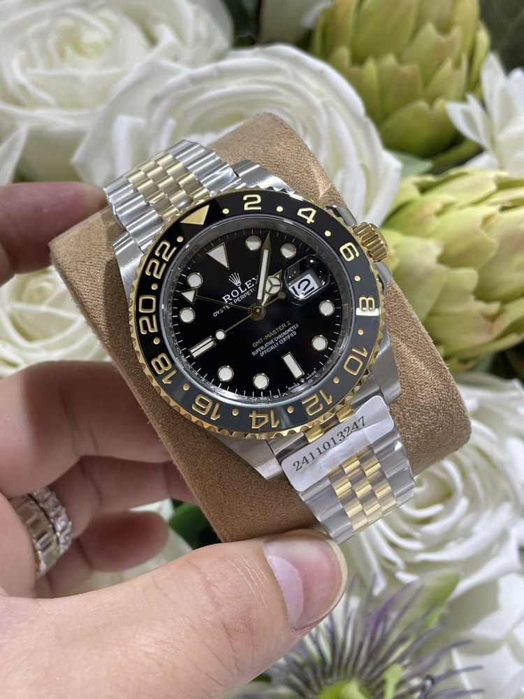 Rolex GMT-Master II series m126713grnr-0001 watch