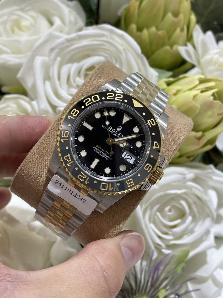 Rolex GMT-Master II series m126713grnr-0001 watch