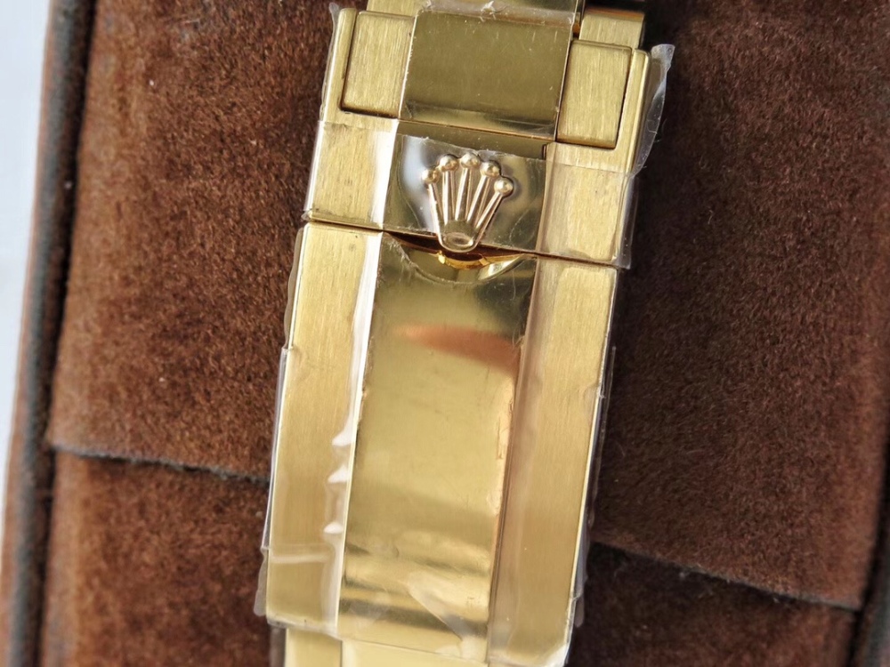 Rolex Yacht-Master Series M116688-0002 Mercedes-Benz Hand Watch
