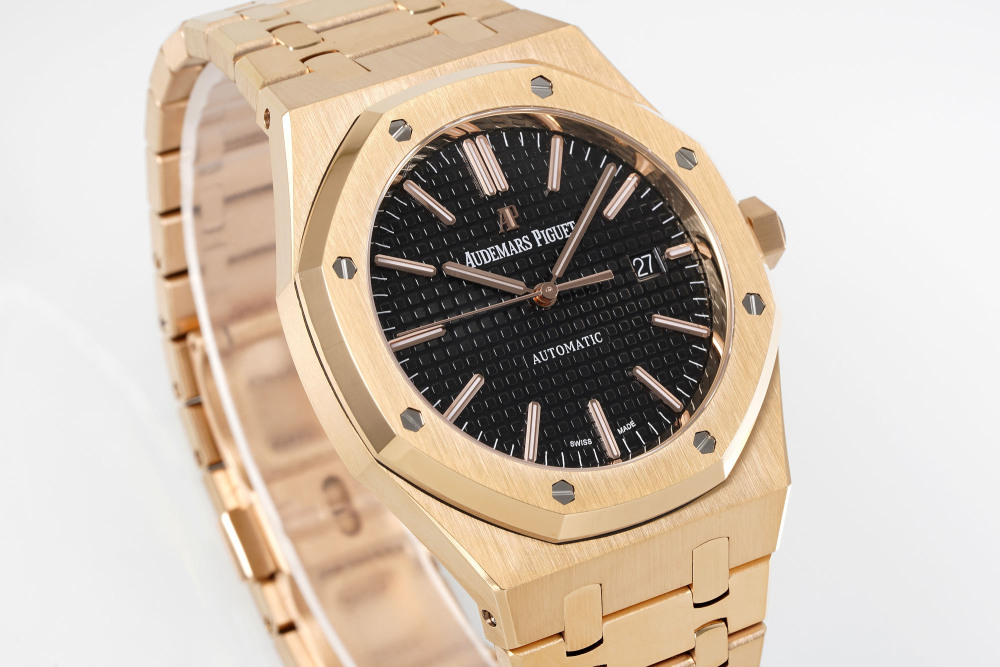 Audemars Piguet Royal Oak 15400OR.OO.1220OR.01