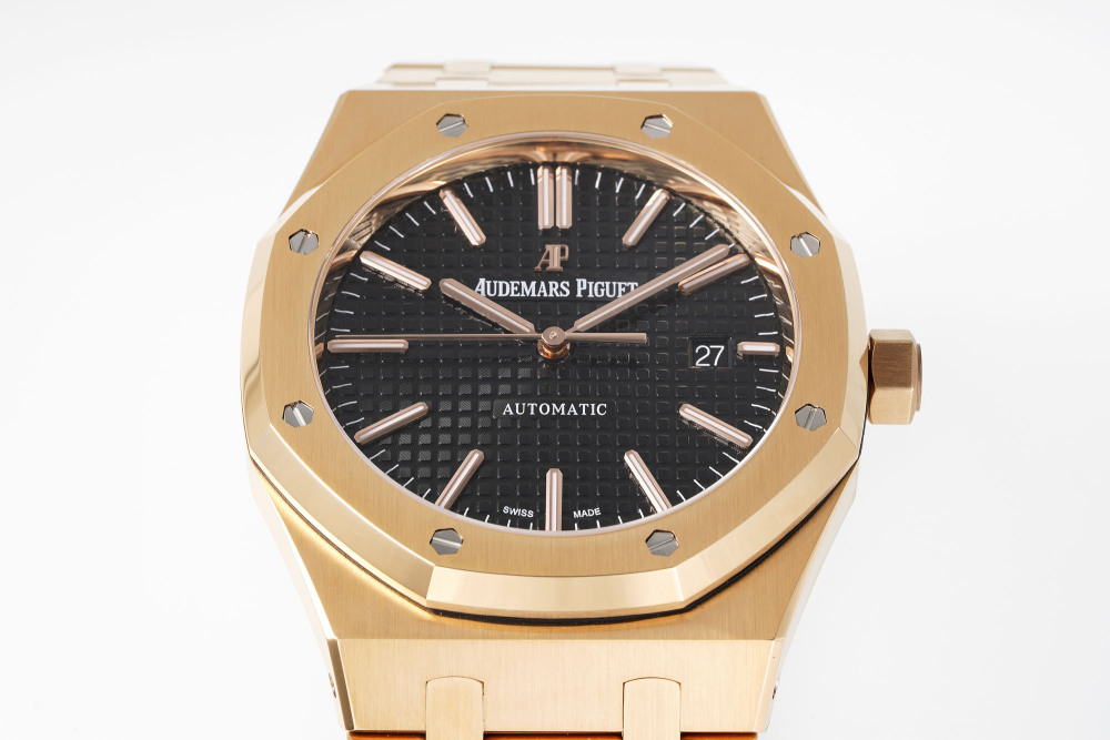 Audemars Piguet Royal Oak 15400OR.OO.1220OR.01