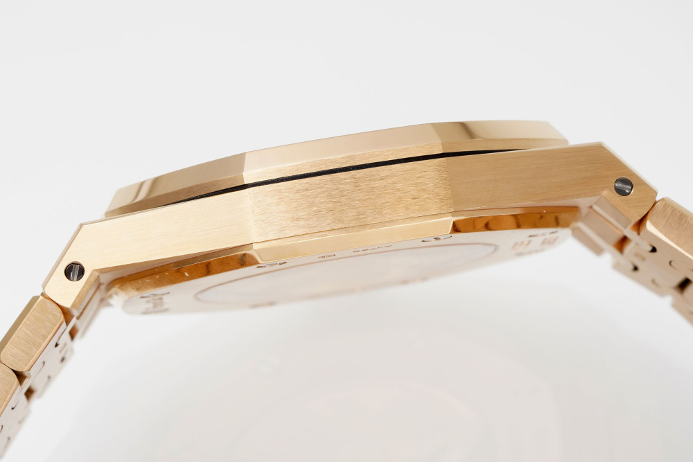Audemars Piguet Royal Oak 15400OR.OO.1220OR.01