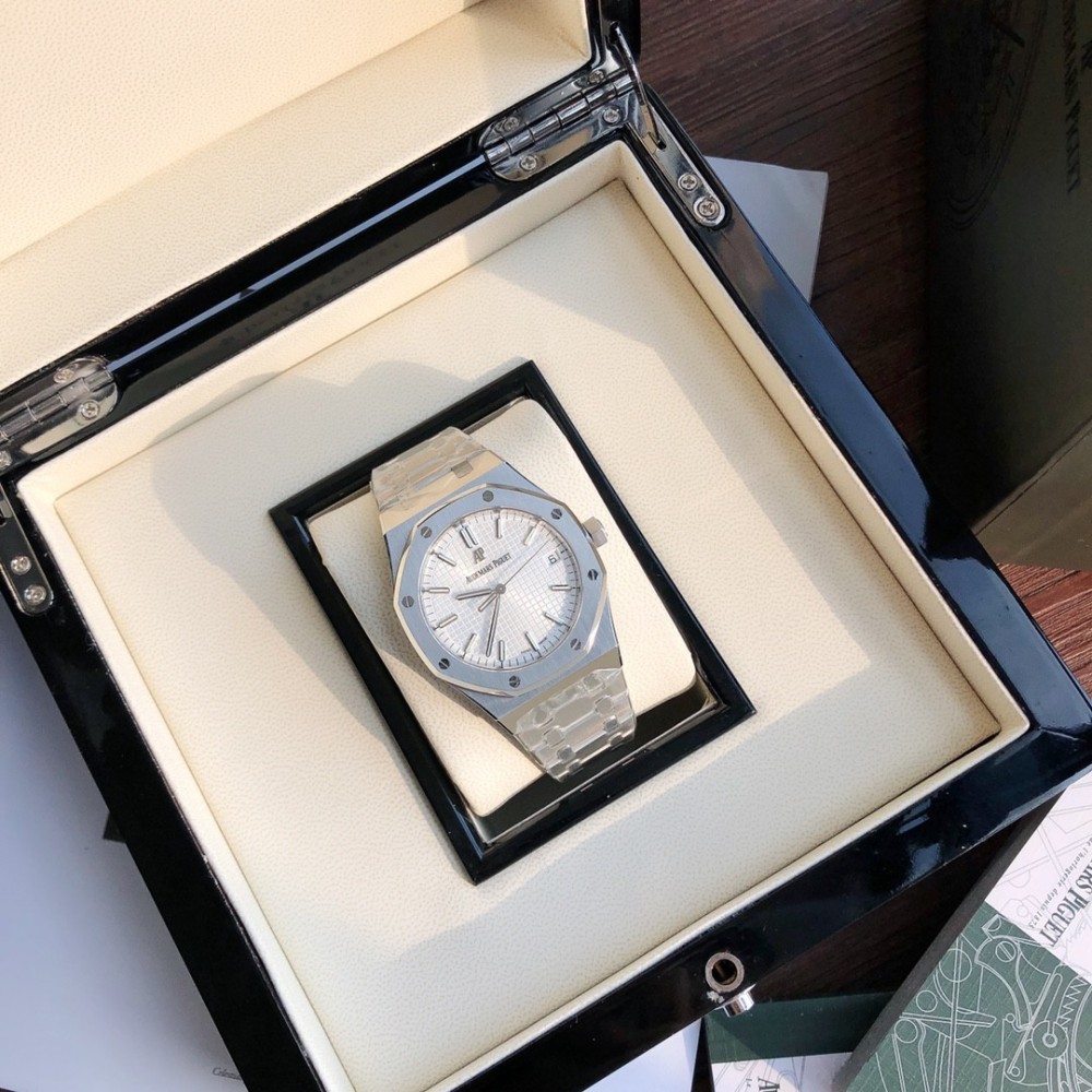 Audemars Piguet Royal Oak 15500ST.OO.1220ST.04