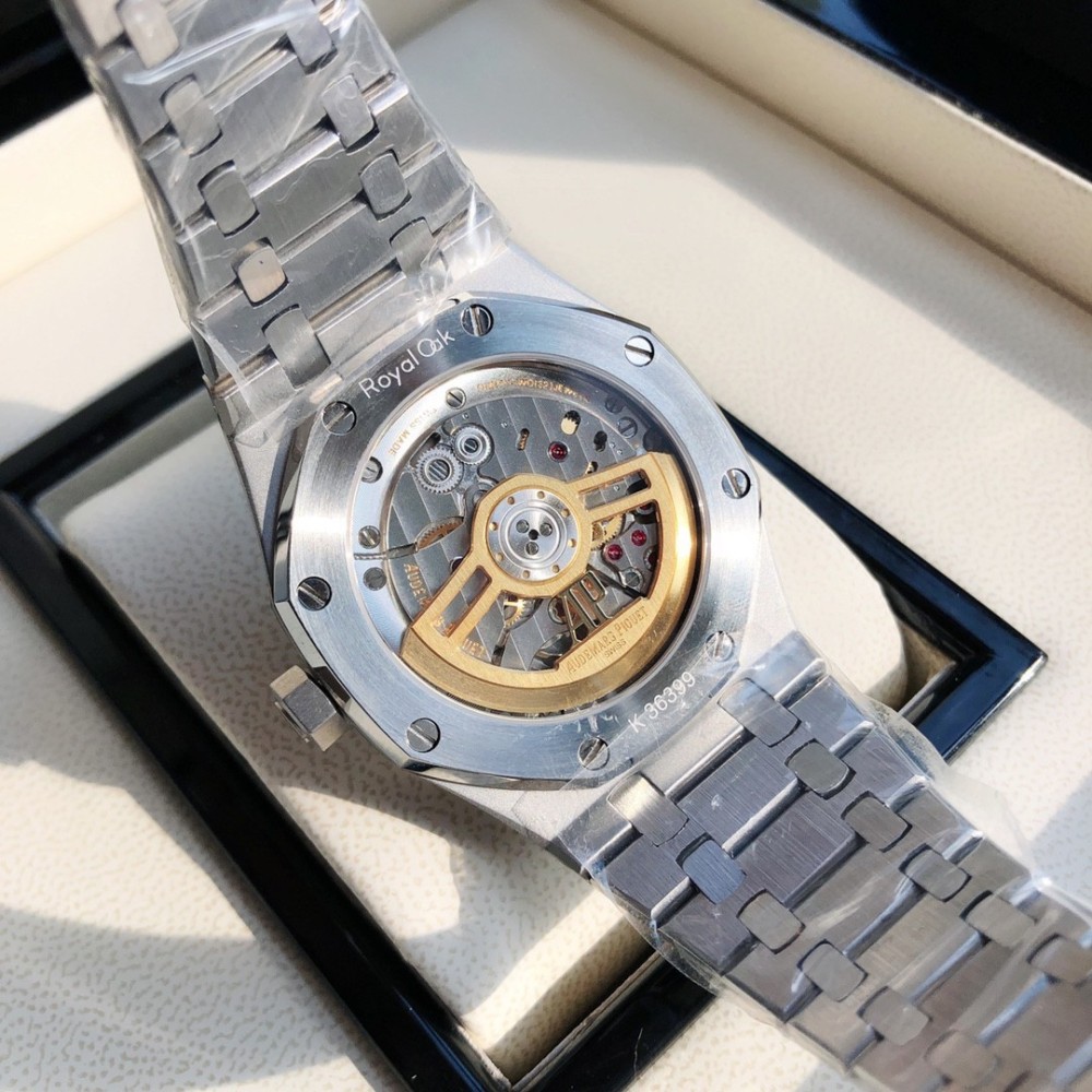 Audemars Piguet Royal Oak 15500ST.OO.1220ST.04