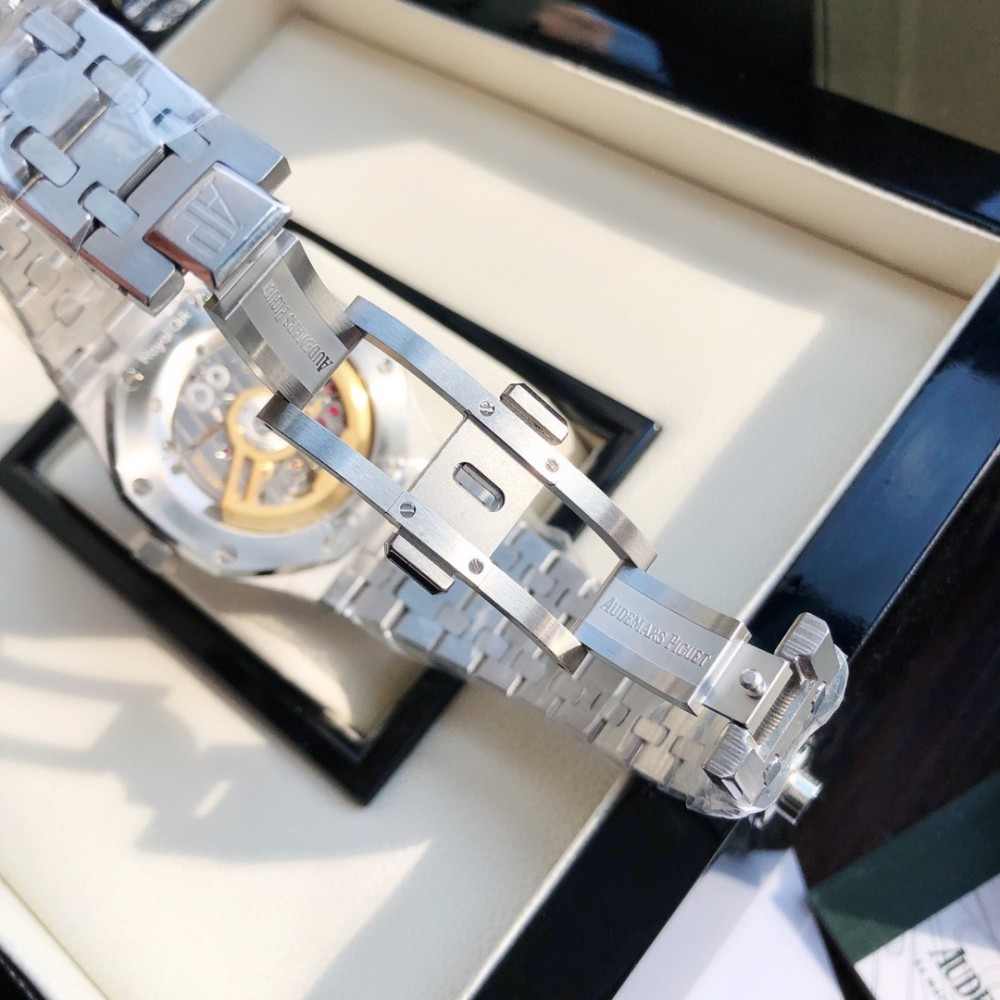 Audemars Piguet Royal Oak 15500ST.OO.1220ST.04