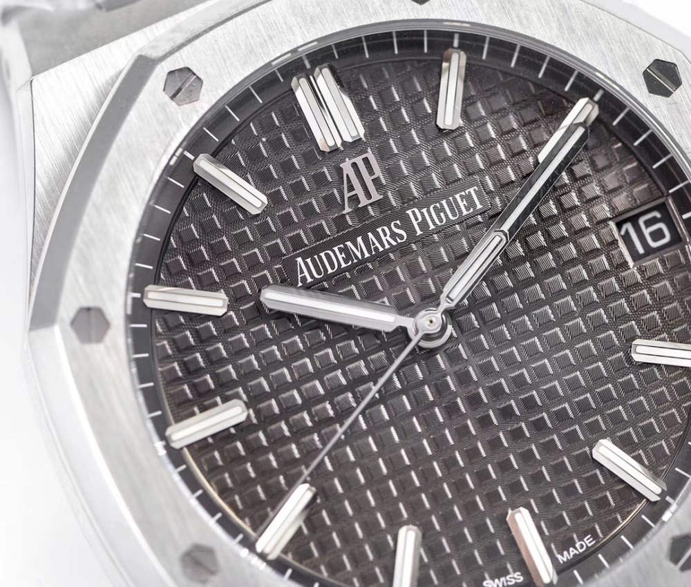 Audemars Piguet Royal Oak 15500ST.OO.1220ST.02
