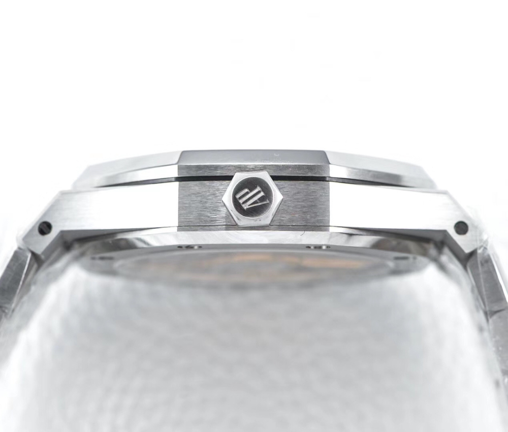 Audemars Piguet Royal Oak 15500ST.OO.1220ST.02