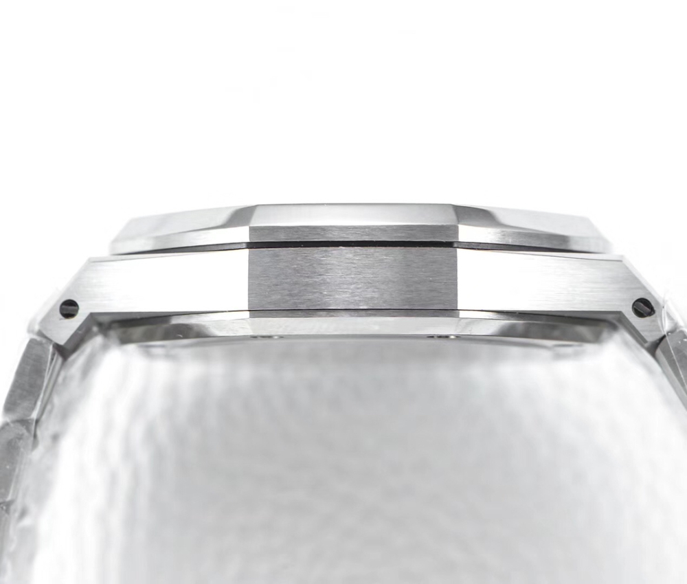 Audemars Piguet Royal Oak 15500ST.OO.1220ST.02