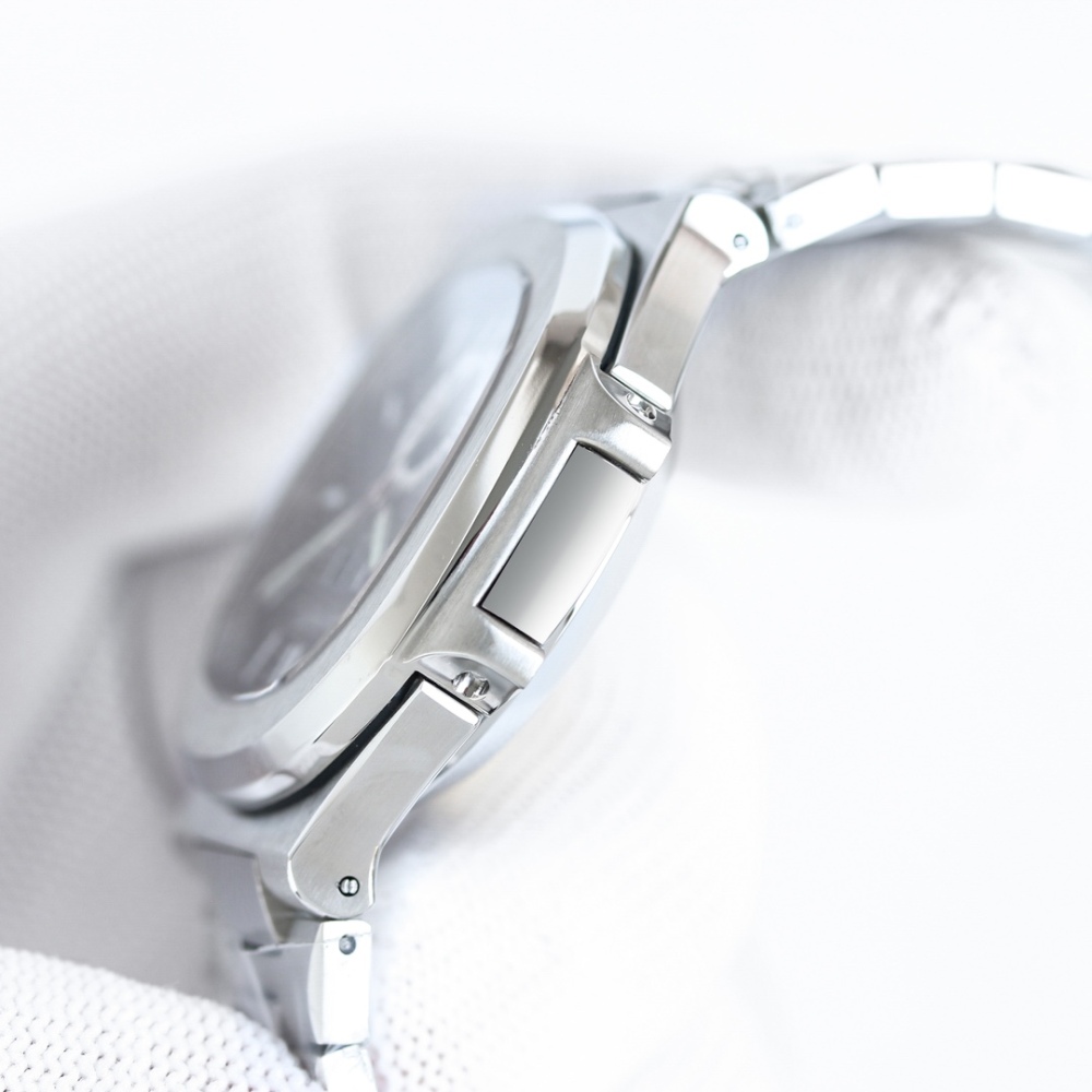 Patek Philippe Nautilus 5726/1A-001