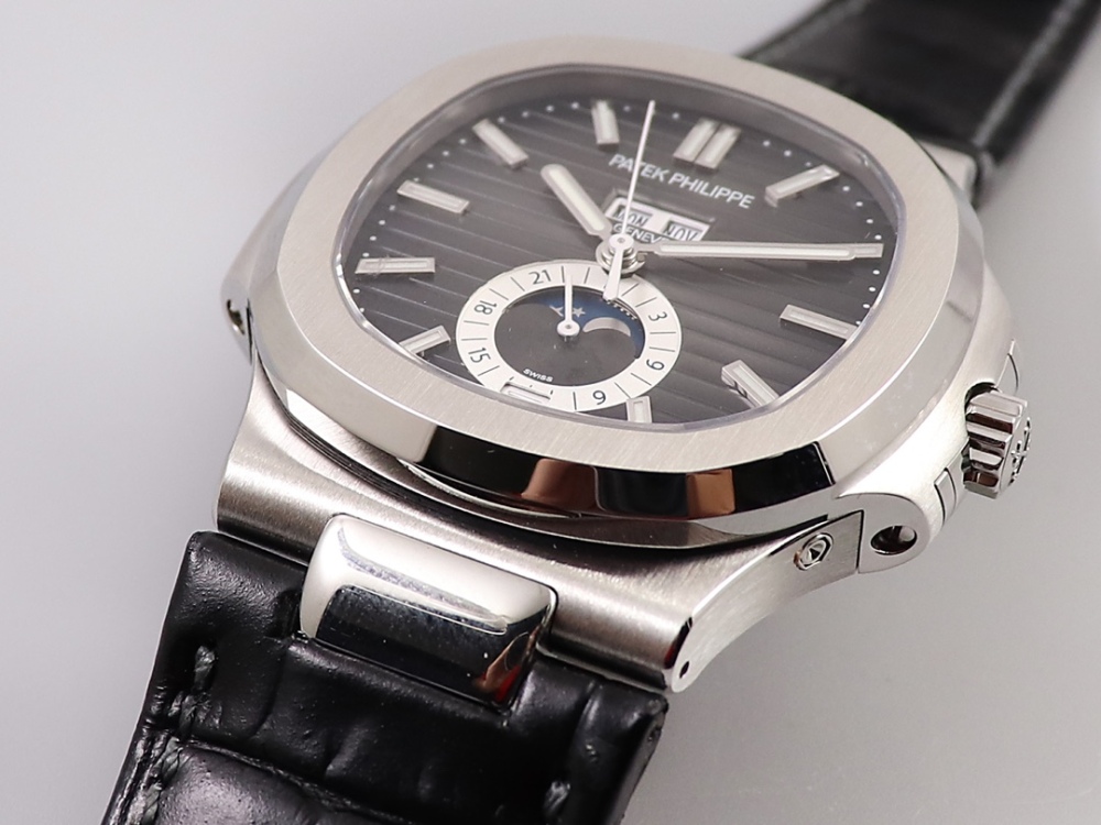 Patek Philippe Nautilus 5726A-001