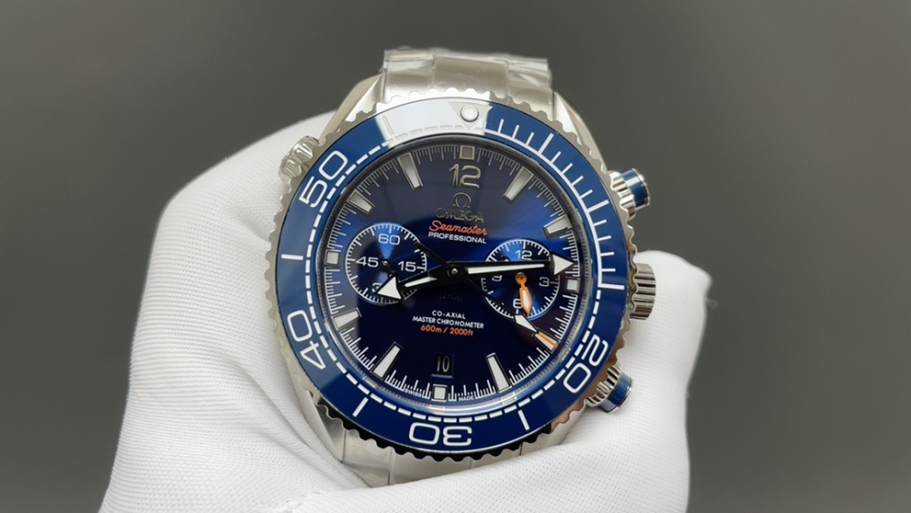 Omega Seamaster Ocean Universe 600m 215.30.46.51.03.001 watch