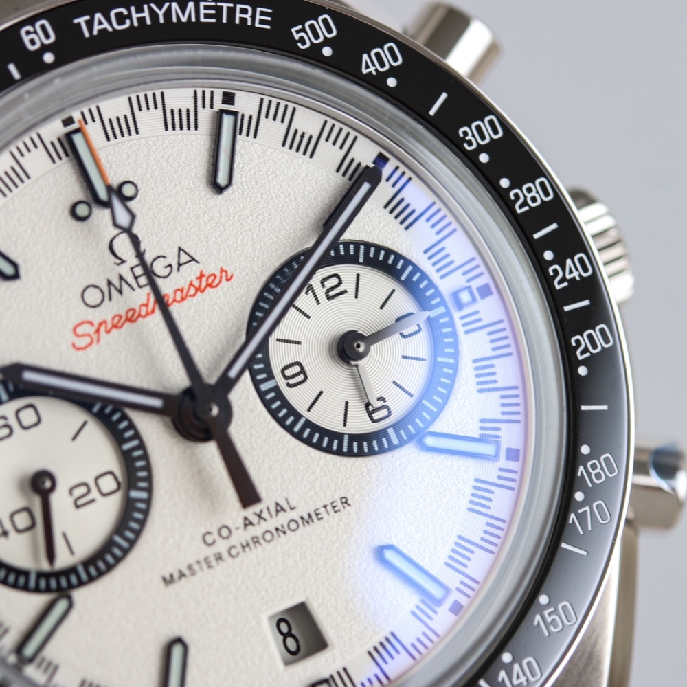 Omega Speedmaster 329.30.44.51.04.001