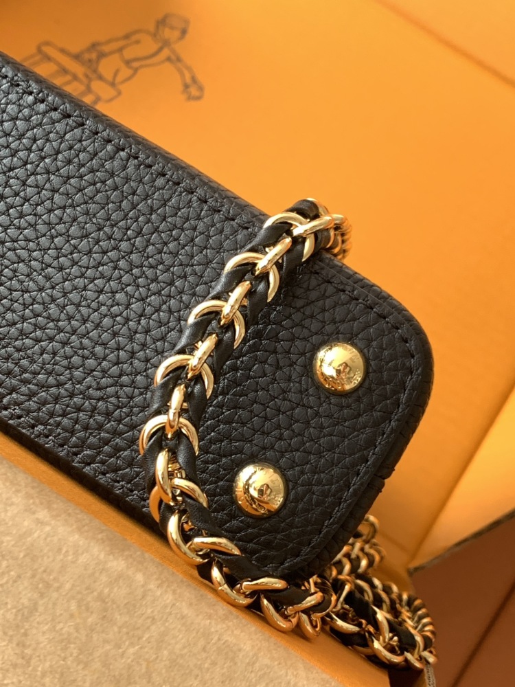 Nano Capucines Bag