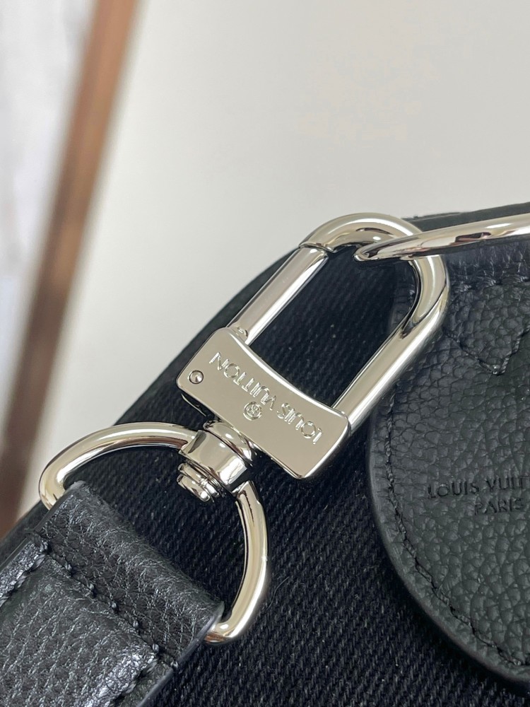 LOUIS VUITTON Speedy 40 Bandoulière Bag