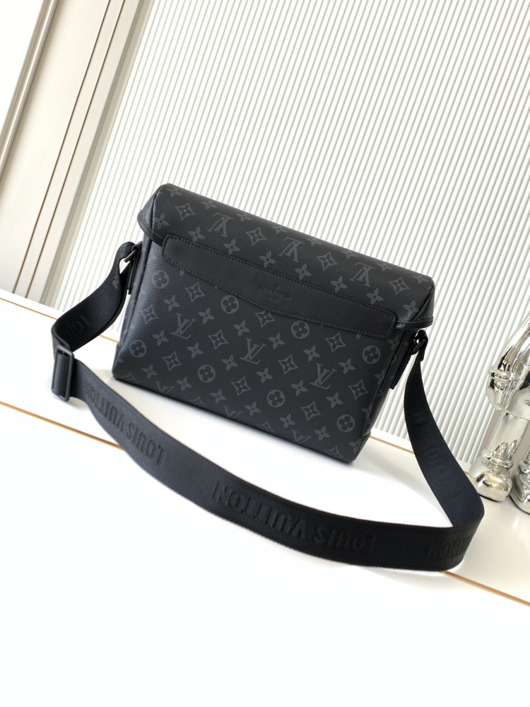 LOUIS VUITTON Messenger Voyager PM Bag
