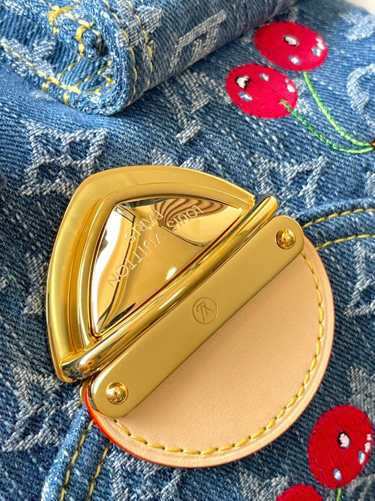 LOUIS VUITTON LV x TM Venice NM