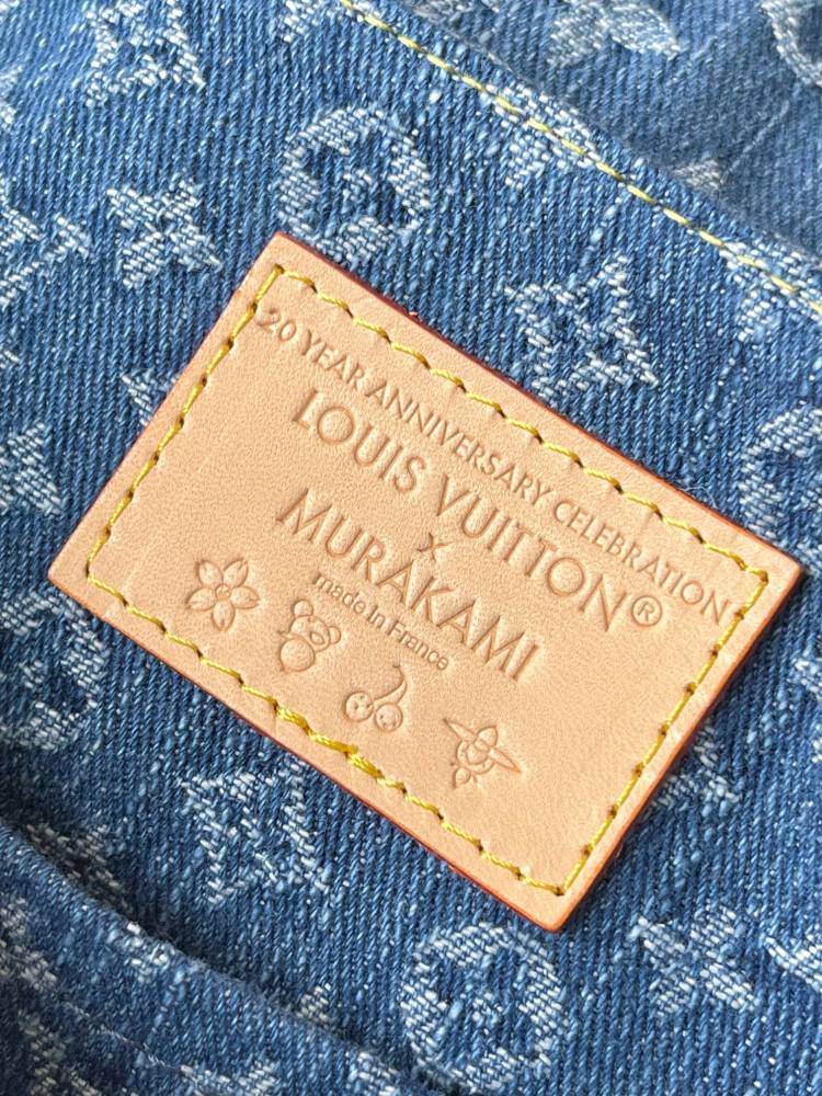 LOUIS VUITTON LV x TM Venice NM