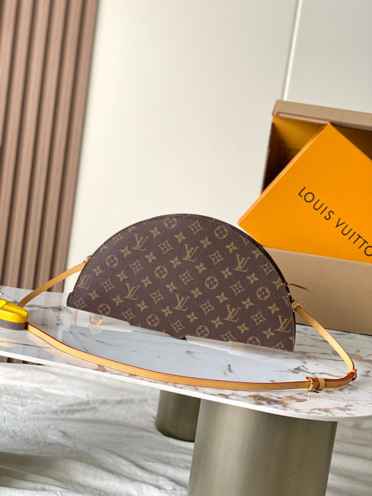 LOUIS VUITTON LV FAN handbag