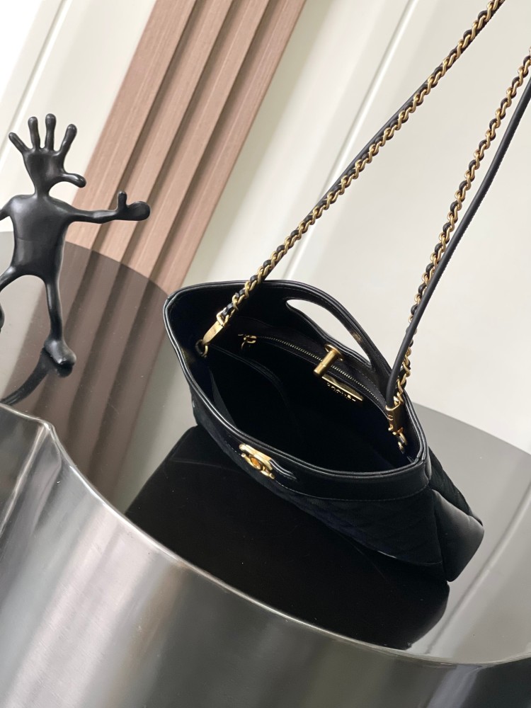 CHANEL 25P 31BAG small