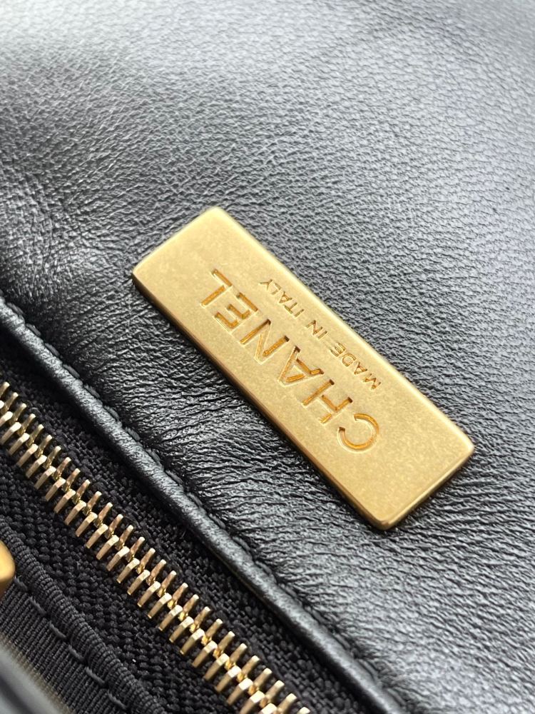 CHANEL 25P 31BAG small