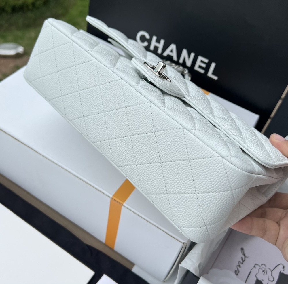 Chanel Classic Flap Cowhide Quilted Handbag