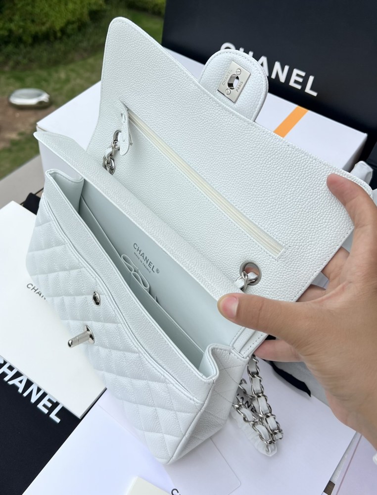 Chanel Classic Flap Cowhide Quilted Handbag