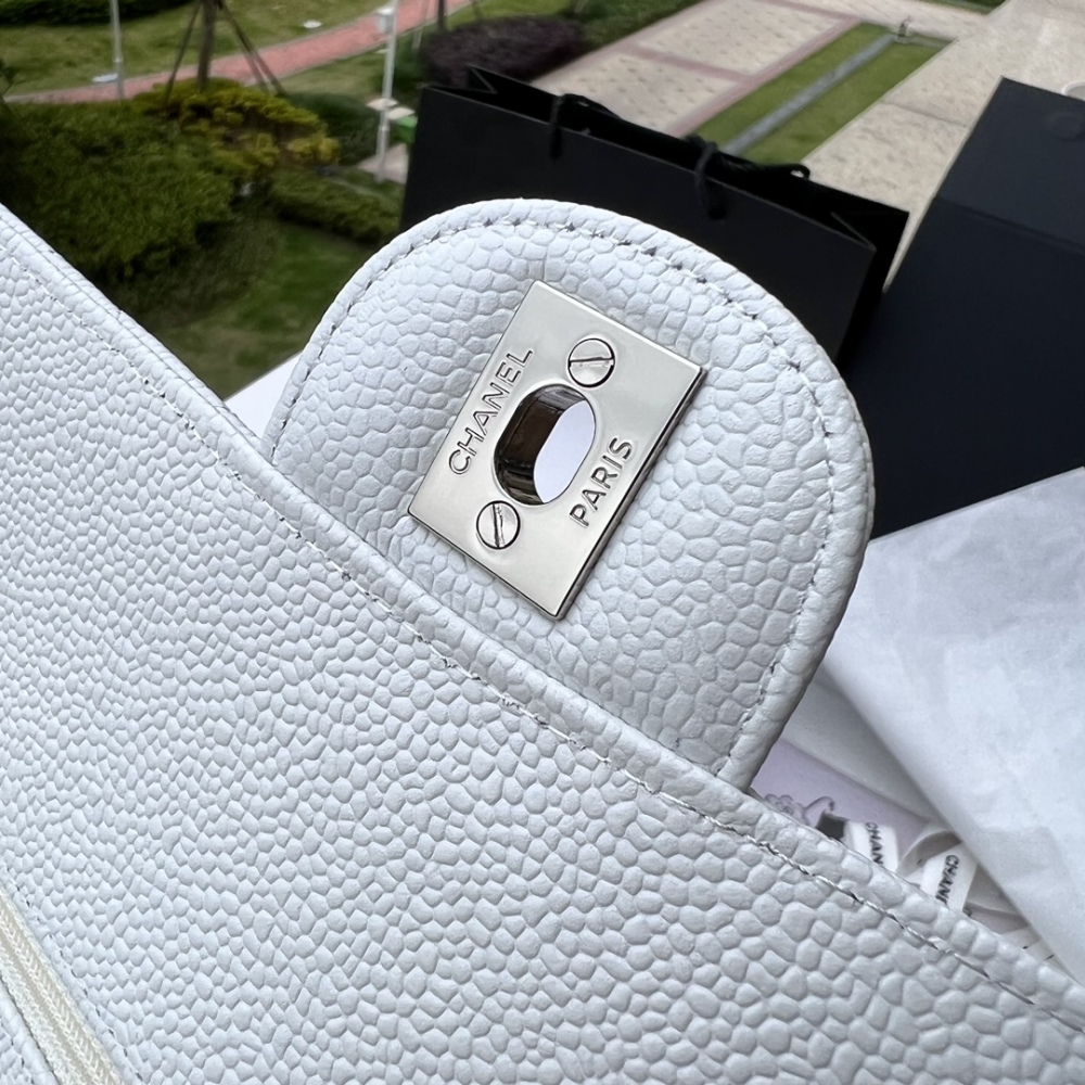 Chanel Classic Flap Cowhide Quilted Handbag