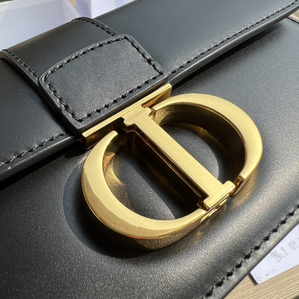 Dior 30Montaigne East-west chain handbag