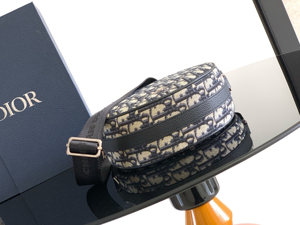 Dior Yoyo Zip Messenger Bag