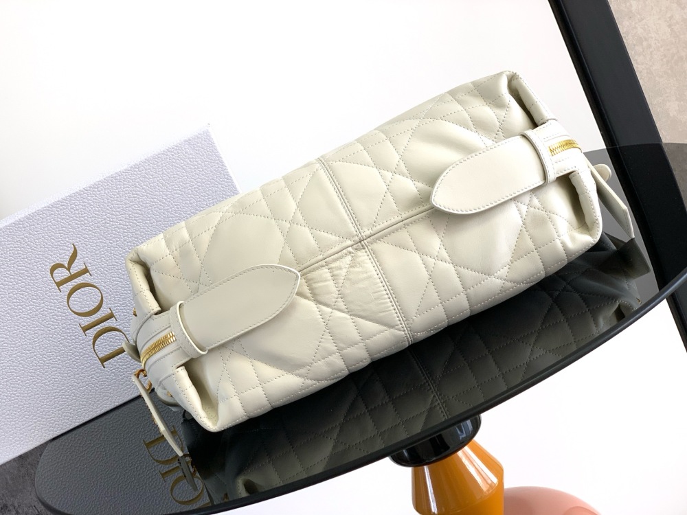 Dior D-Journey handbag