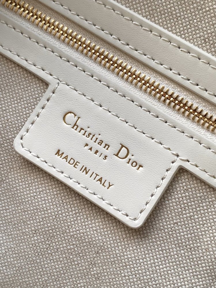 Dior D-Journey handbag