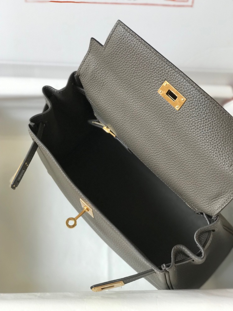 Hermès Kelly 28 bag