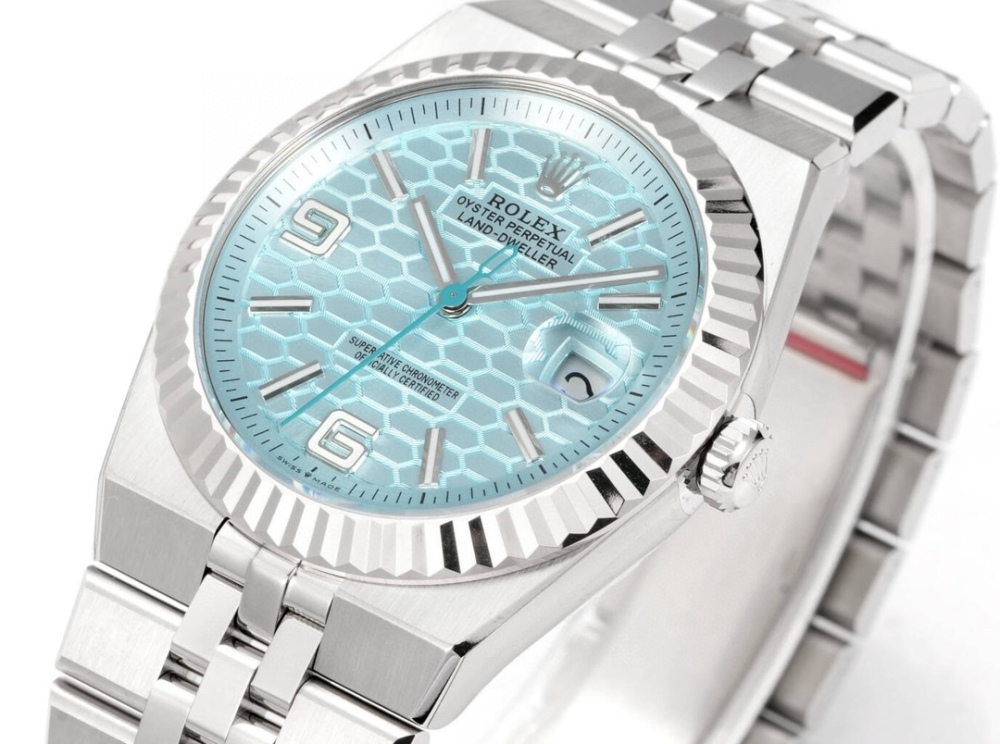 Rolex Oyster Perpetual Land-Dweller Reference M127336-0001
