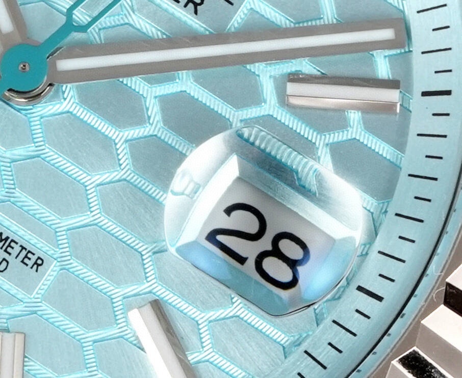 Rolex Oyster Perpetual Land-Dweller Reference M127336-0001