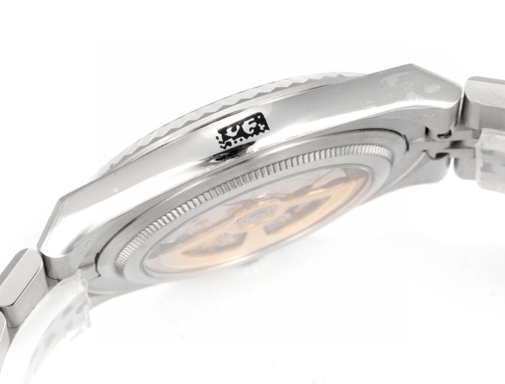 Rolex Oyster Perpetual Land-Dweller Reference M127336-0001