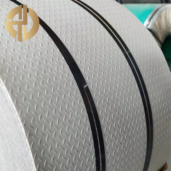 Bobina de aço quadriculada