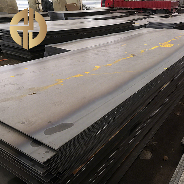 แผ่นเหล็กรีดร้อน